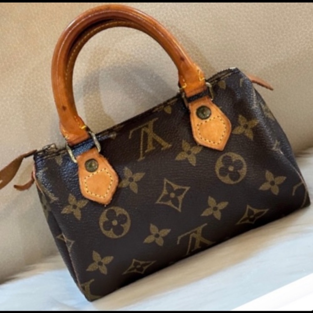 Louis Vuitton Brown Speedy Nano Monogram Bag Lock Key Crossbody Strap dust-bag